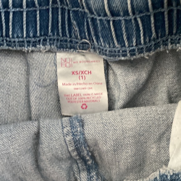 No Boundaries XS size 1 shorts - Picture 2 of 3